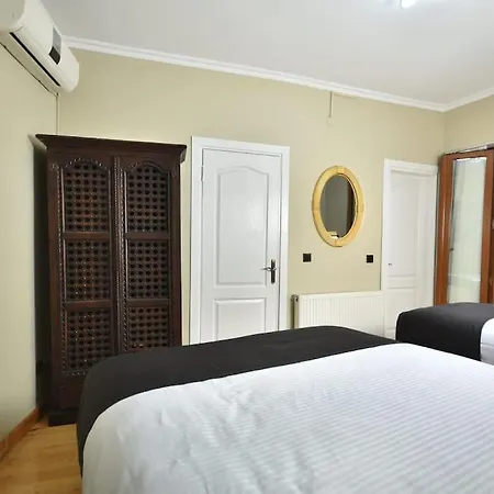 Bonjour Private Triplex *