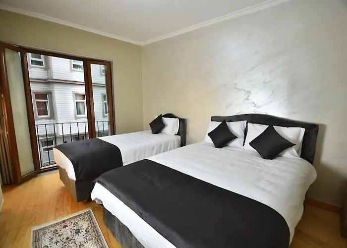 Bonjour Triplex דירה *